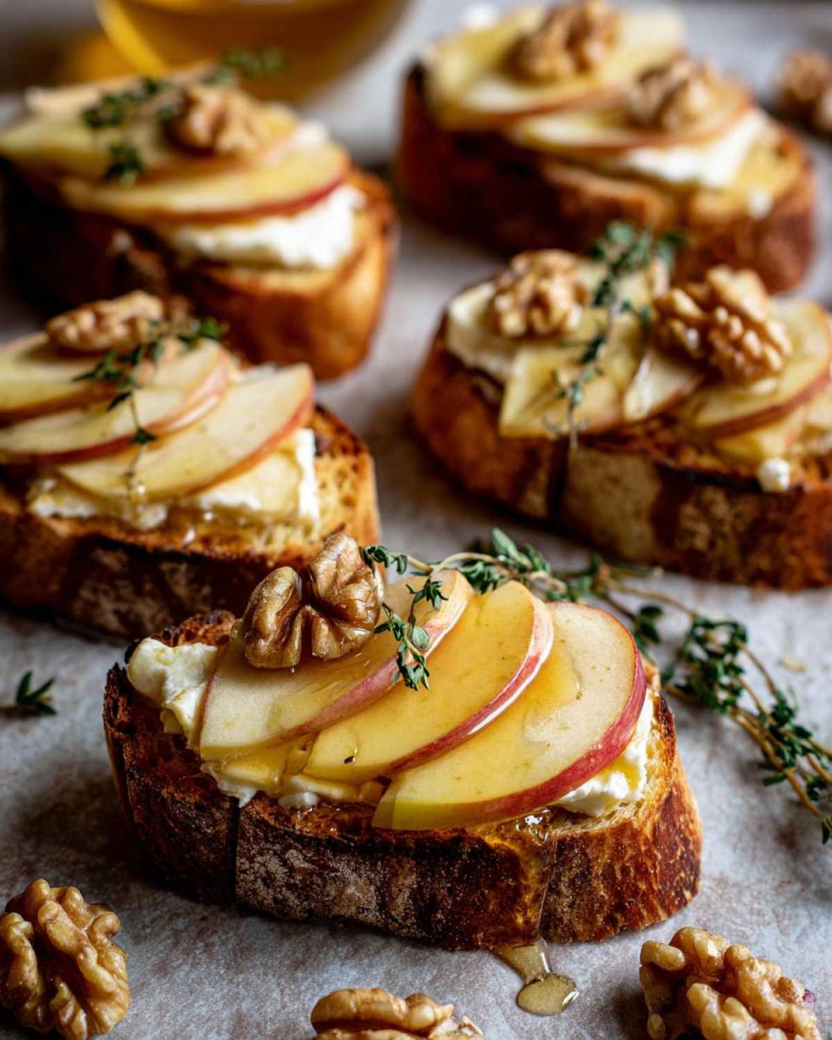Apple Brie Crostini with Honey - detail 3