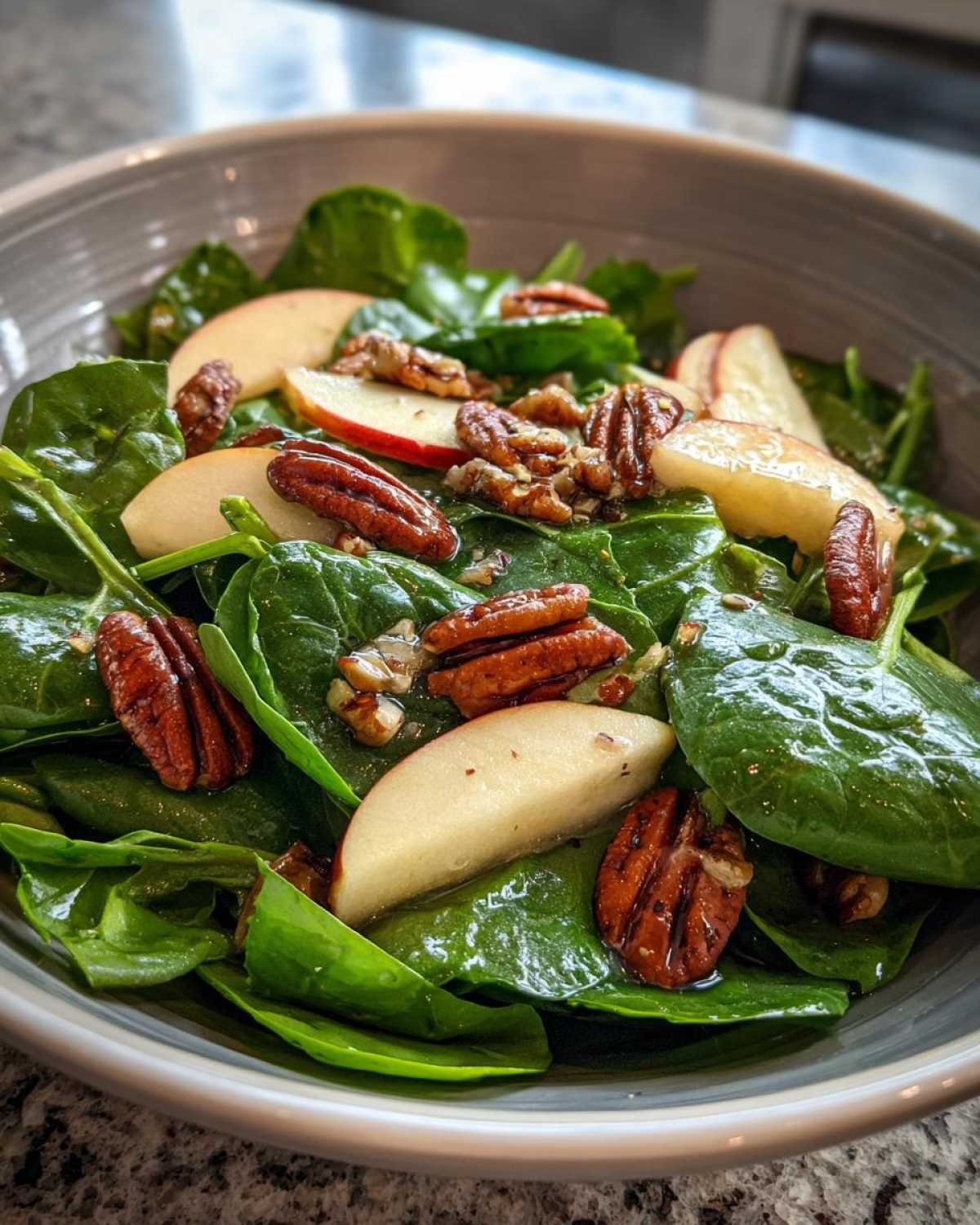 Spinach Pecan Apple Salad - detail 1