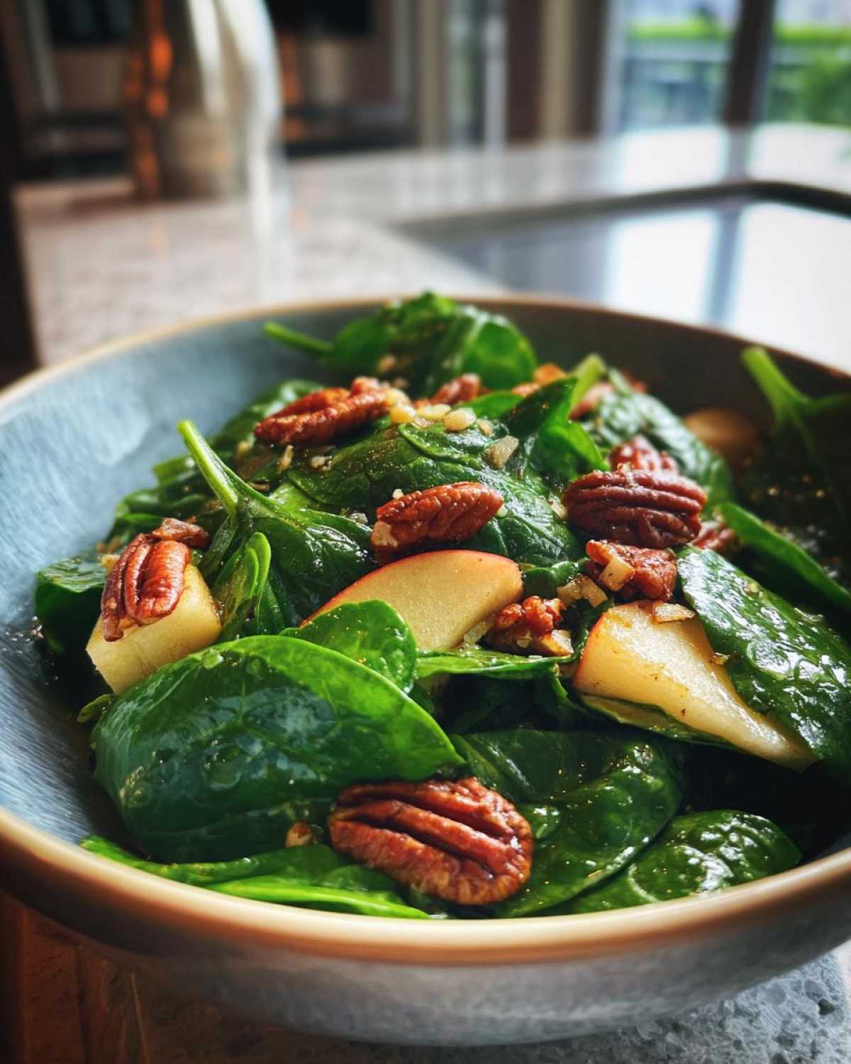 Spinach Pecan Apple Salad - detail 3